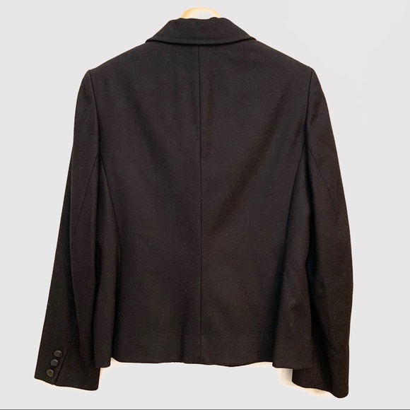 Like new! Pendleton blazer - Picture 2 of 6